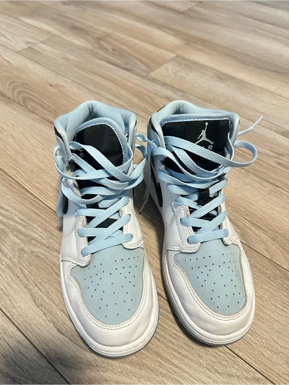 Jordan Kids High-Top Sneakers in Light Blue, White & Black